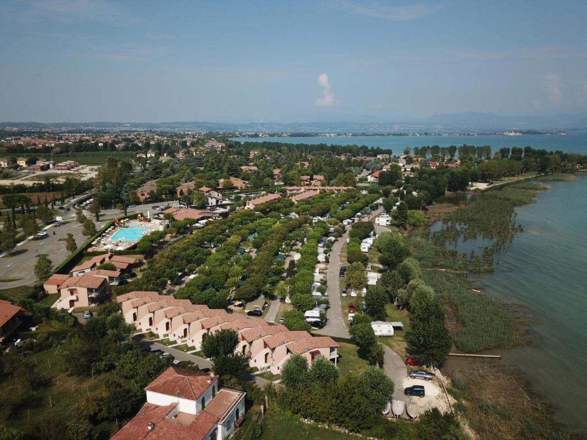 Ohana Apartments Camping Tiglio Sirmione Ngoại thất bức ảnh